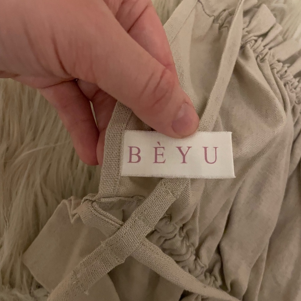 Tan Ruffled Backless Crop Top - image 6